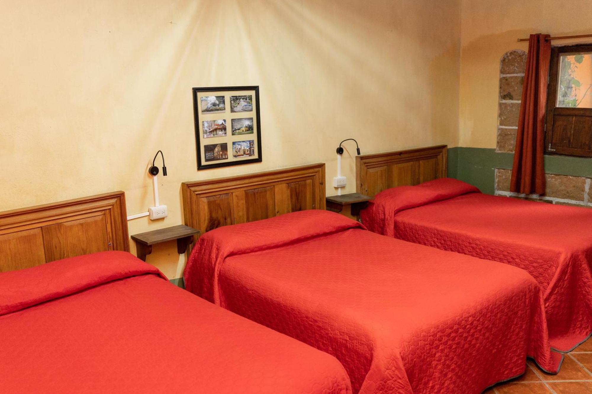 Hotel Casamia โดโลเรสฮิดัลโก ภายนอก รูปภาพ